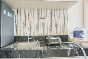 Comfort And Minimalist Studio At Parkland Avenue Apartment