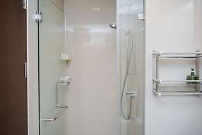 Comfortable And Nice 1Br At M-Town Signature Apartment