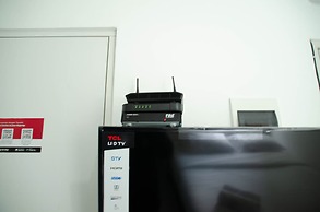 Nice Studio Apartment At Aeropolis Residence Near Cgk Airport