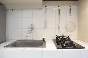 Comfy & Scenic Studio Apartment At Parahyangan Residence Near Unpar