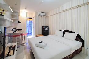 Nice And Cozy Studio At Bassura City Apartment