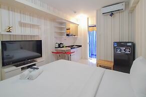 Nice And Cozy Studio At Bassura City Apartment