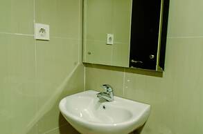 Elegant And Homey Studio At Paramount Skyline Apartment