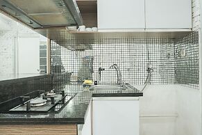 Cozy Stay 2Br Green Bay Pluit Apartment