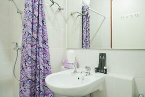 Comfort And Elegant 1Br Green Bay Condominium Apartment