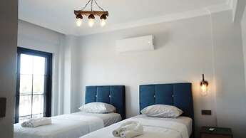 Stunning 4-bed Villa Grey 4 Bedrooms Private Pool