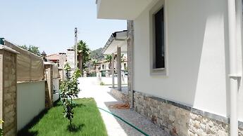 Stunning 4-bed Villa Grey 4 Bedrooms Private Pool