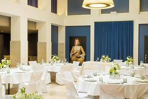 Hotel Luc, Autograph Collection