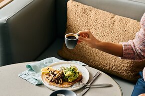 Courtyard By Marriott Melbourne Flagstaff Gardens