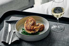 Courtyard By Marriott Melbourne Flagstaff Gardens