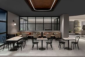 Courtyard By Marriott Melbourne Flagstaff Gardens