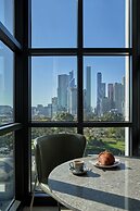 Courtyard By Marriott Melbourne Flagstaff Gardens