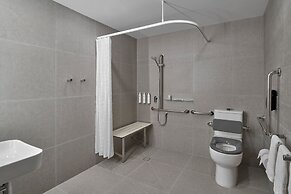 Courtyard By Marriott Melbourne Flagstaff Gardens