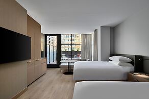 Courtyard By Marriott Melbourne Flagstaff Gardens