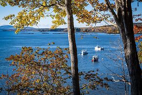 Lucky Stone Retreat - Private Beach & Acadia View