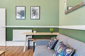 Queen Street Apartments by Sasco