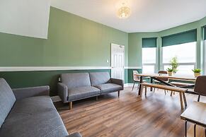 Queen Street Apartments by Sasco