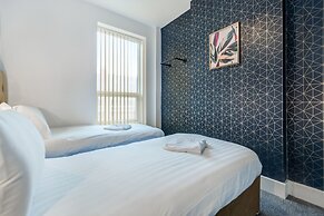 Queen Street Apartments by Sasco