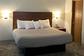 Travelodge by Wyndham Lincoln South