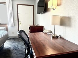Travelodge by Wyndham Lincoln South
