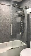 Omeo Suites