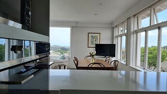 Gorgeous Apt Panoramic Views