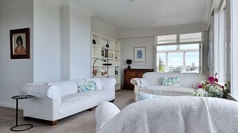 Gorgeous Apt Panoramic Views