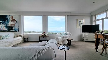 Gorgeous Apt Panoramic Views