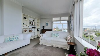 Gorgeous Apt Panoramic Views