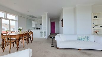 Gorgeous Apt Panoramic Views