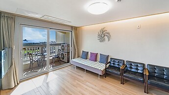 Jeju the Oceanhill Pension