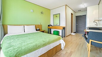 Jeju the Oceanhill Pension