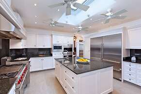 Leamington Pavilion by Blue Sky Luxury