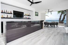 Onyx by Blue Sky Luxury