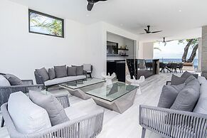 Onyx by Blue Sky Luxury