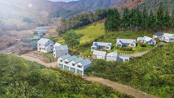 Gapyeong Doomil Doomil Poolvilla