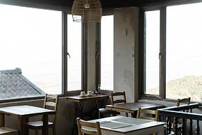 Mountain Traveler Inn