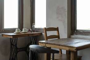 Mountain Traveler Inn