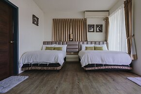 Mountain Traveler Inn