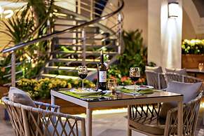 Maxx Phnom Penh Downtown (By H World)