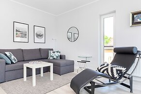 Nowa Flotylla Apartments by Renters