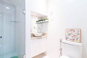 IT27 Village 3 Suítes Pé na Areia