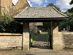 Lovely Quiet Cottage in Kemerton!