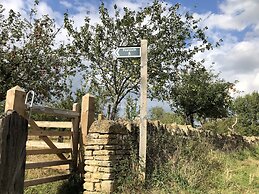 Lovely Quiet Cottage in Kemerton!