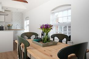 Lovely Quiet Cottage in Kemerton!