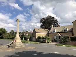 Lovely Quiet Cottage in Kemerton!