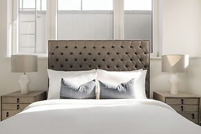 Reside Navy Yard, a Wyndham Residence