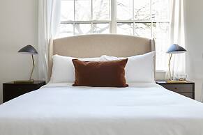 Reside Navy Yard, a Wyndham Residence