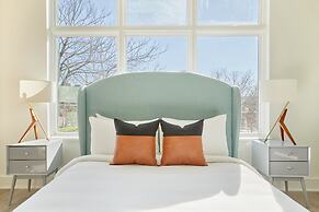 Reside Navy Yard, a Wyndham Residence