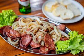 Cadiz Pousada e Lazer